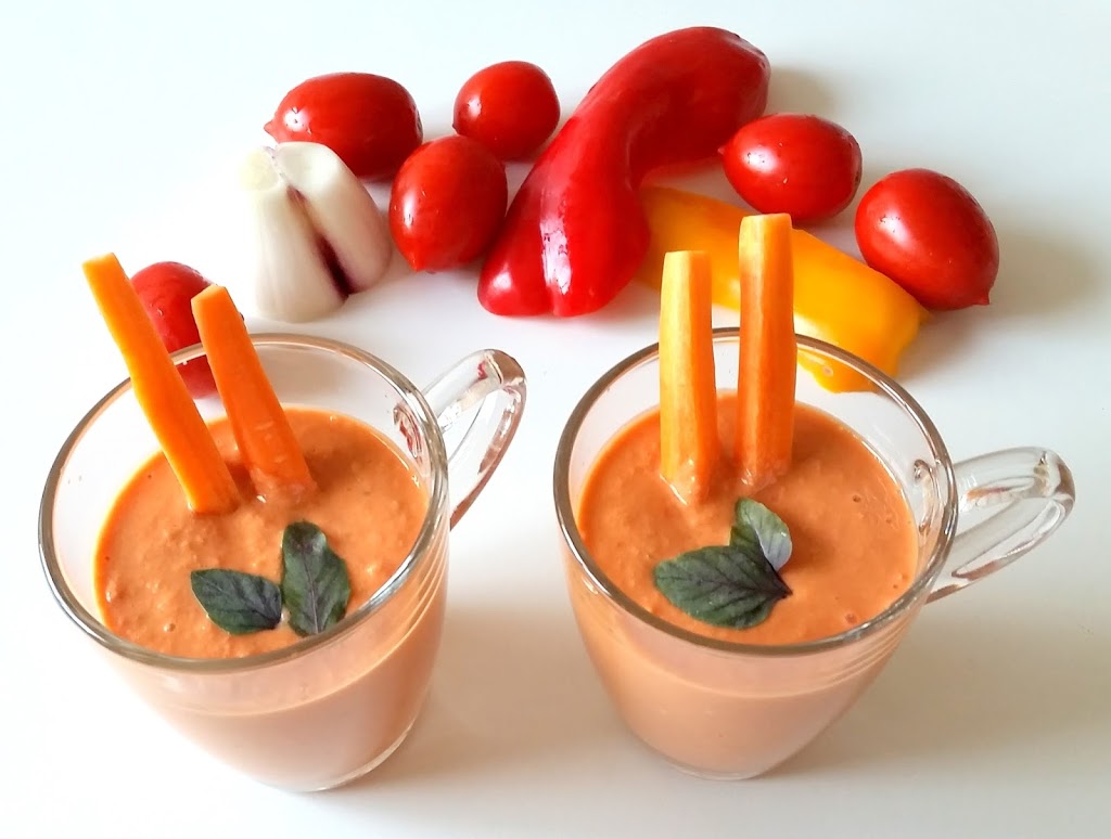 Gazpacho delicato con caprino