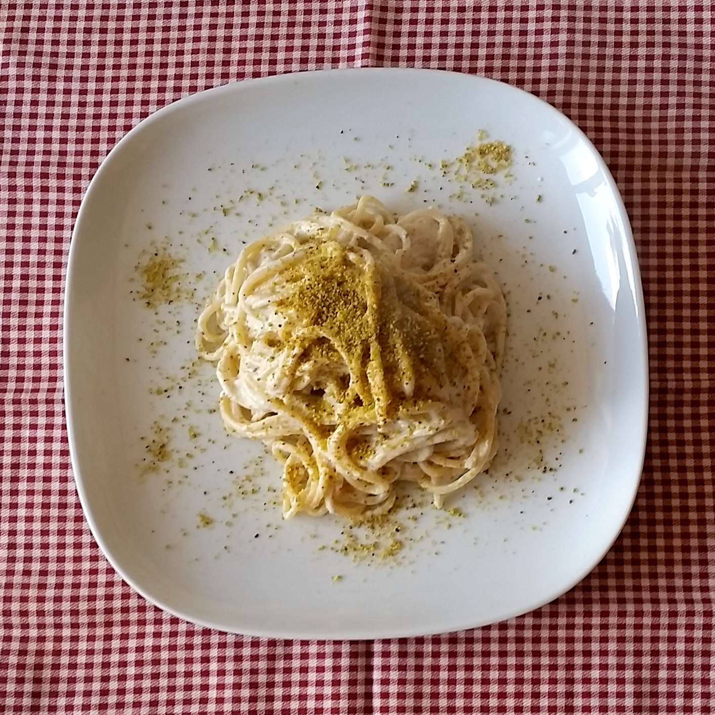 Spaghetti Rummo con ricotta e pistacchi di Bronte