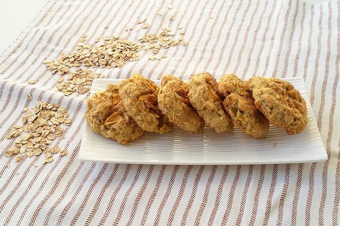 Cookies alle mele avena mandorle e vaniglia