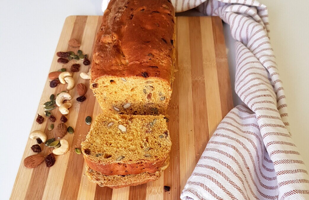 Pane all’uvetta e frutta secca